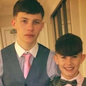 Meet your Posher, Dara